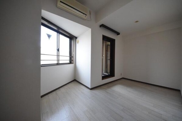 グランヴィアNの物件内観写真